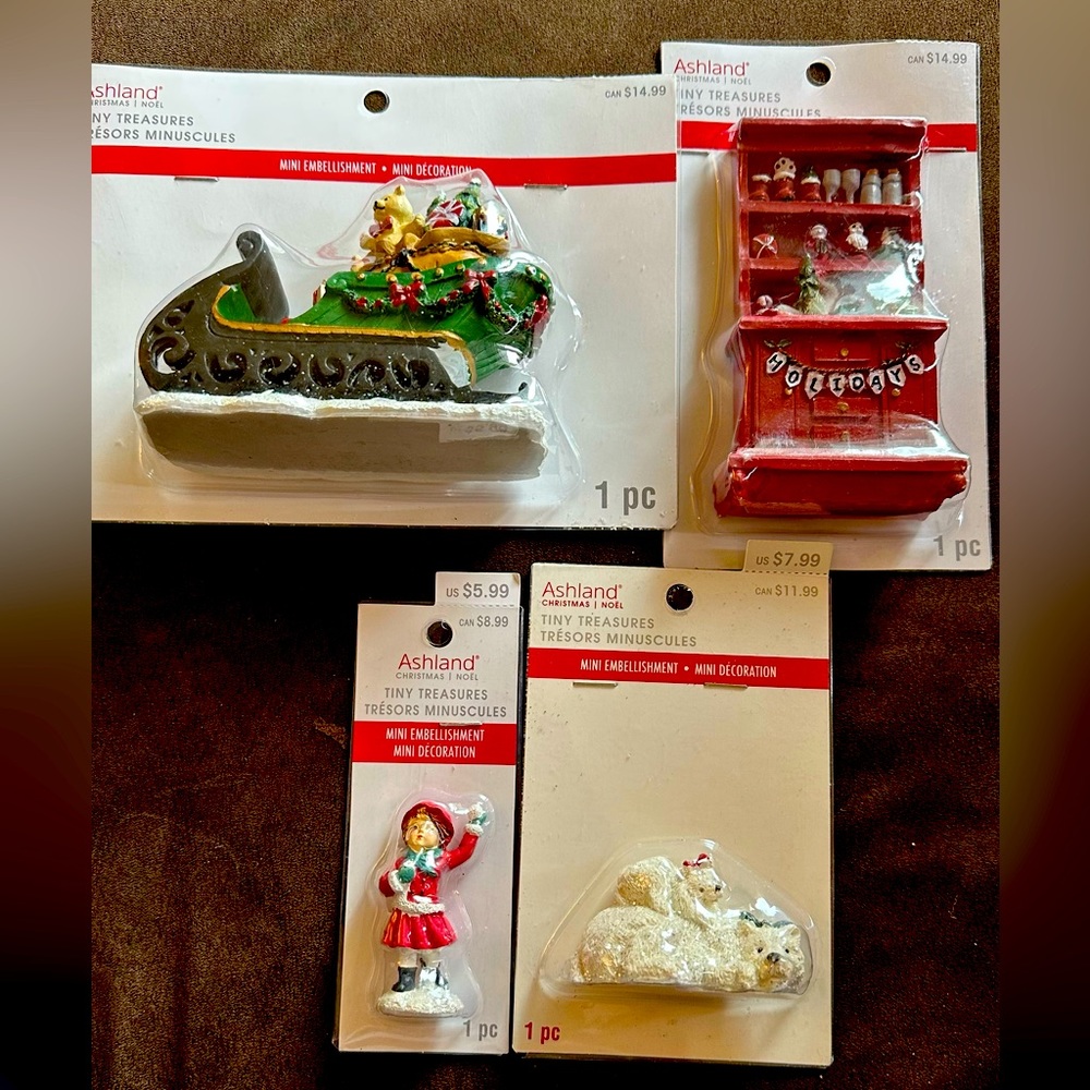 Ashland Tiny Treasures - dresser, polar bear, girl and sleigh.